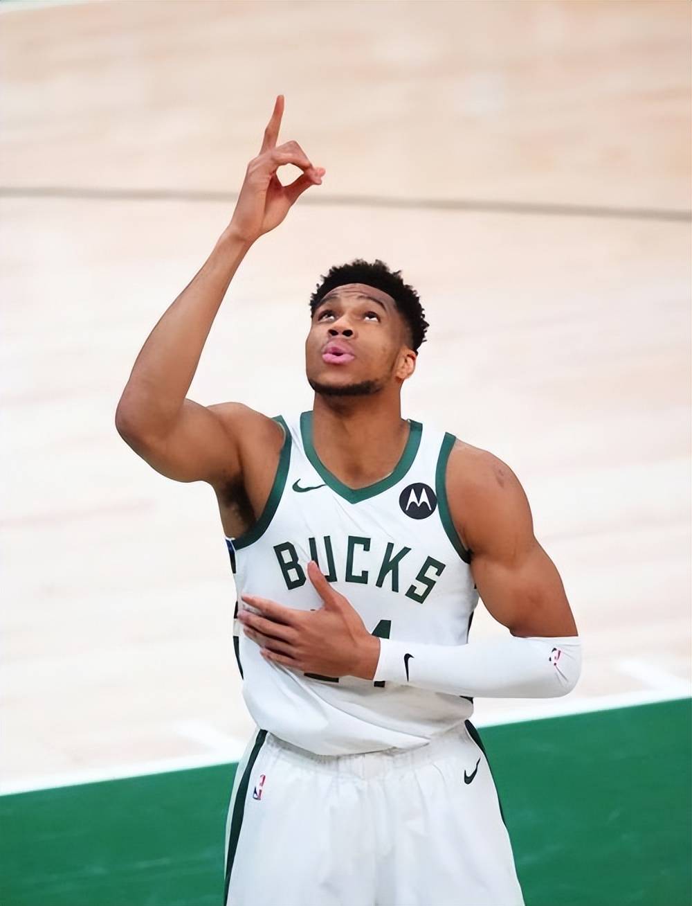 世界杯史话04：世界杯第一座奖杯、第一球和第一个帽子戏法（世界杯史话04：首座奖杯、首粒进球与首个帽子戏法）