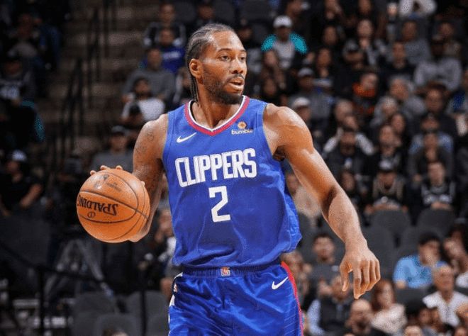 科莫0-0卡利亚里，平分秋色（科莫与卡利亚里握手言和，0-0收场）