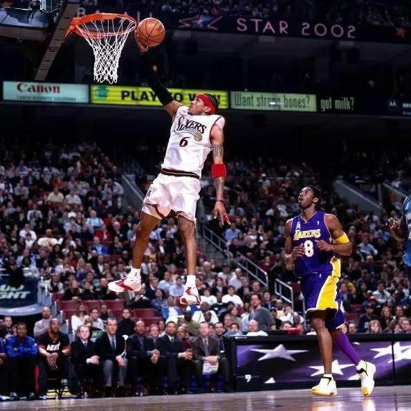 【壁纸】——佩德里 的舌头（佩德里吐舌瞬间壁纸）